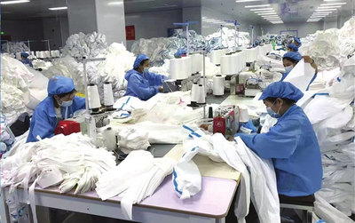 譽(yù)誠公司工人全力以赴趕訂單，市場(chǎng)推廣宣傳助力品牌騰飛
